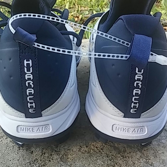 🆕Nike Air Huarache Sneakers/NWNT - Picture 8 of 8